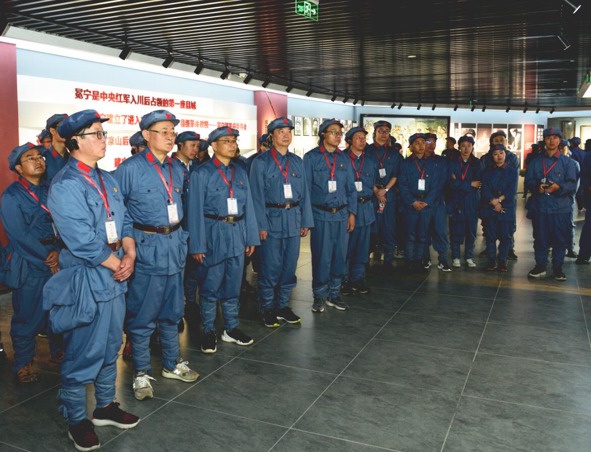 学员参观彝海结盟纪念馆 学员参观彝海结盟纪念馆