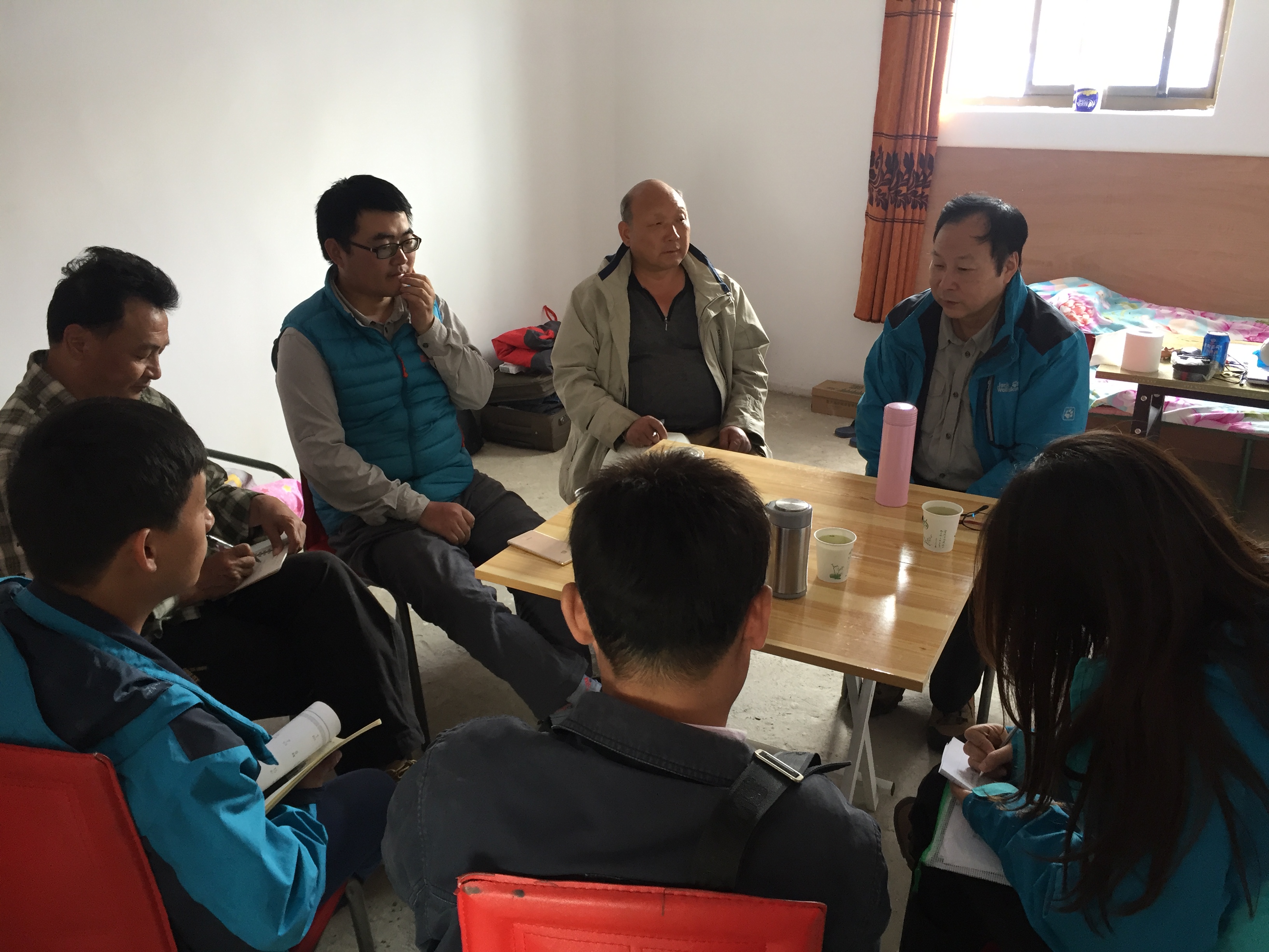 工作组与项目成员座谈交流