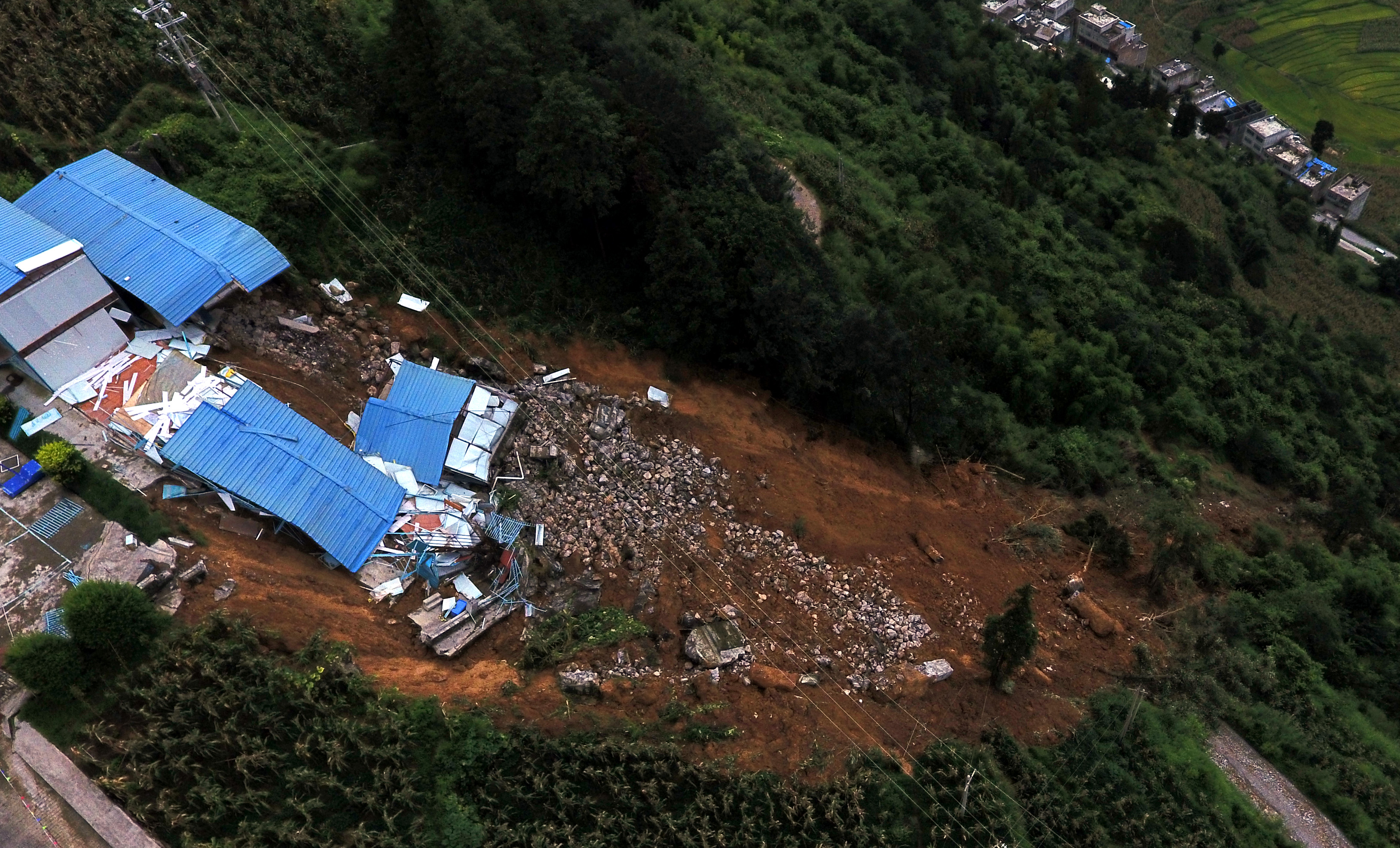 2017悦乐青林滑坡-1