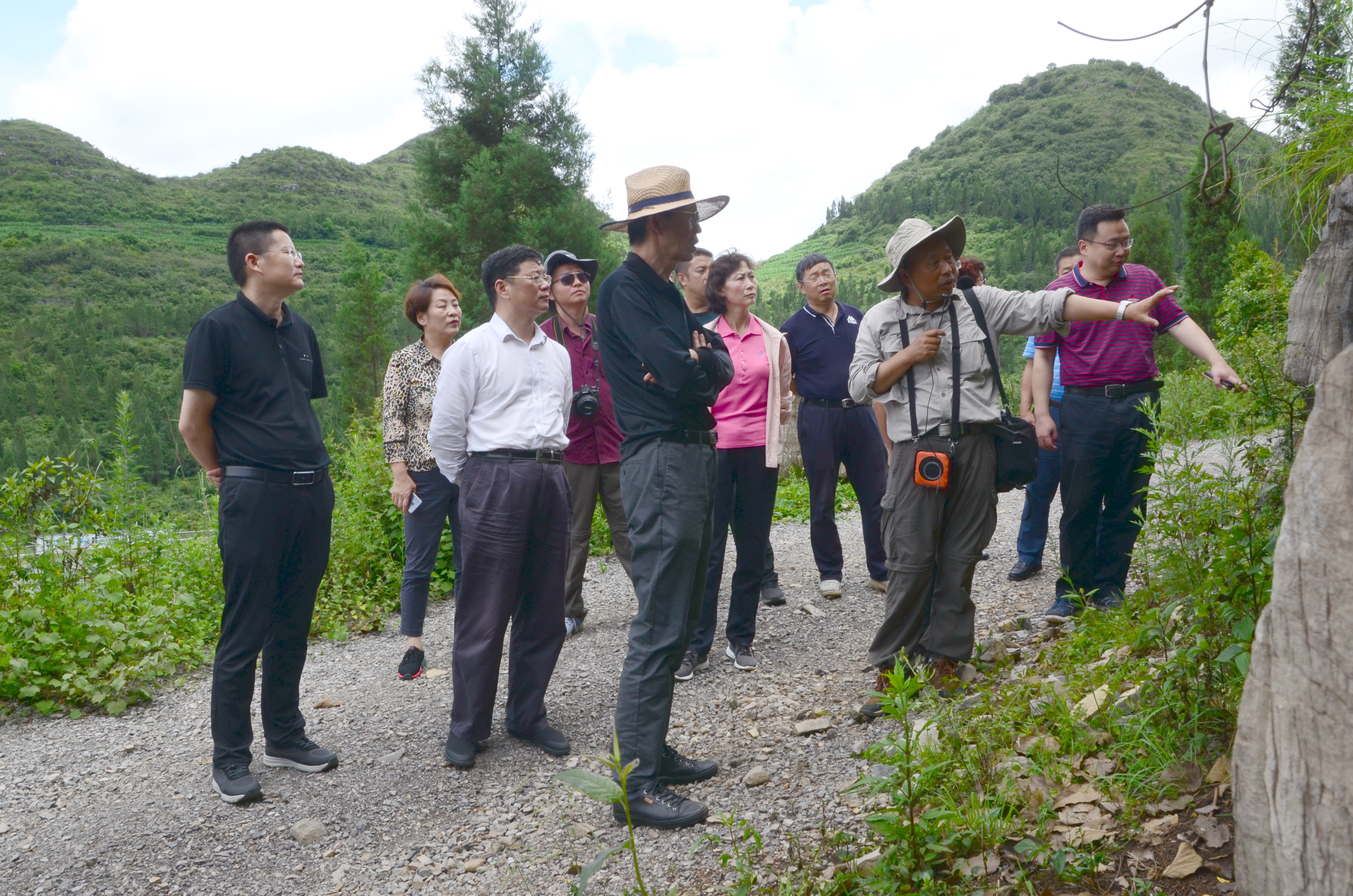 考察地质公园地质遗迹